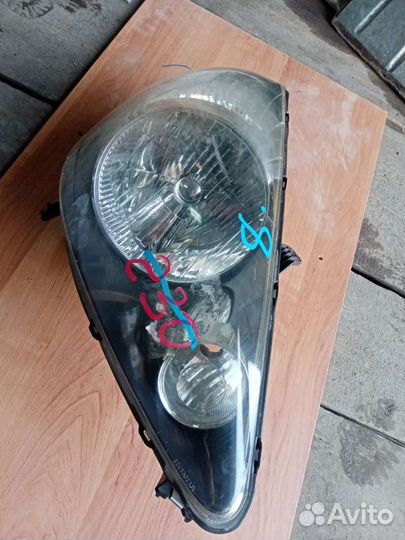 Фара Honda Fit