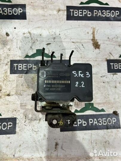 Блок ABS - Hyundai Santa Fe DM 2.2 2013