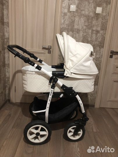 Коляска 3 в 1 Retrus Danco
