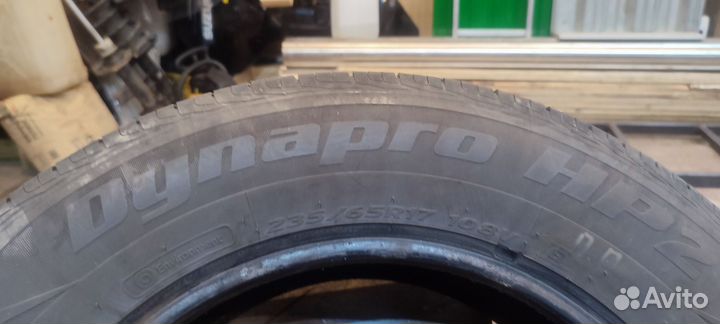 Hankook Dynapro HP2 RA33 235/65 R17