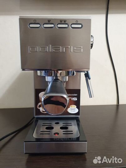 Кофемашина Polaris PCM 1542E