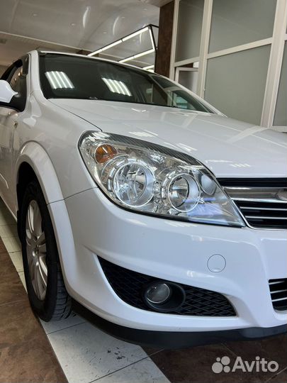 Opel Astra 1.6 AMT, 2011, 140 000 км