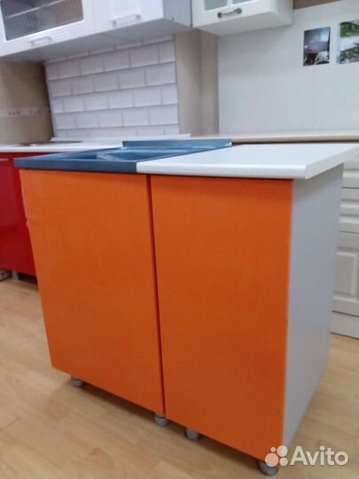 Комплект мебели для кухни