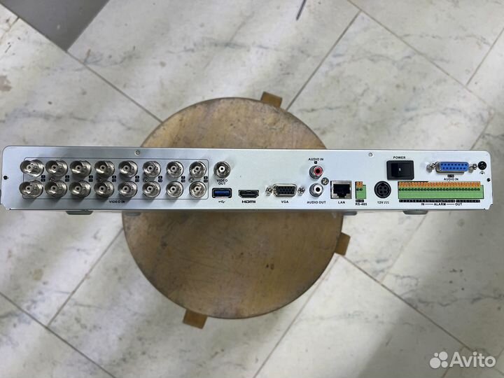 Видеорегистратор Hikvision ds-7216huhi-k2