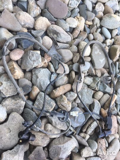 Toyota funcargo датчик абс передний