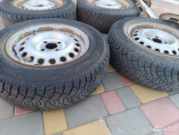 Колеса зимние в сборе на Renault Logan