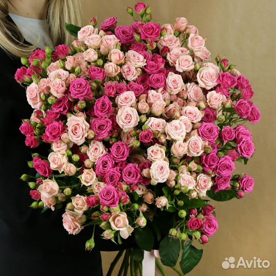 Букет кустовых роз