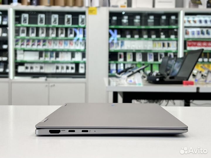 Ноутбук Samsung Galaxy Book3 NP730 / Год гарантии