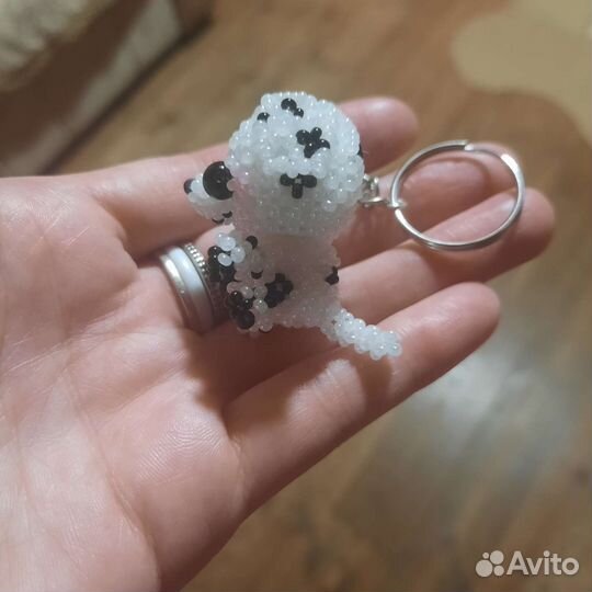 Брелок из бисера