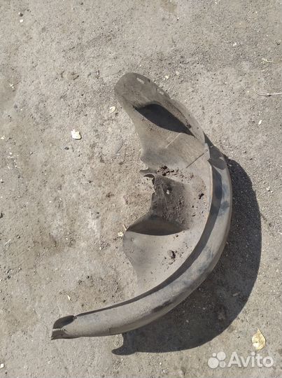 Подкрылок задний правый Митцубиси лансер 9