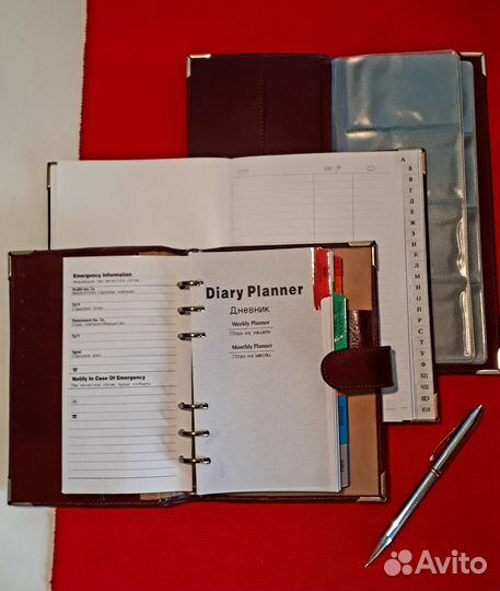 Ежедневник+записная книжка+визитница. 3 вещи