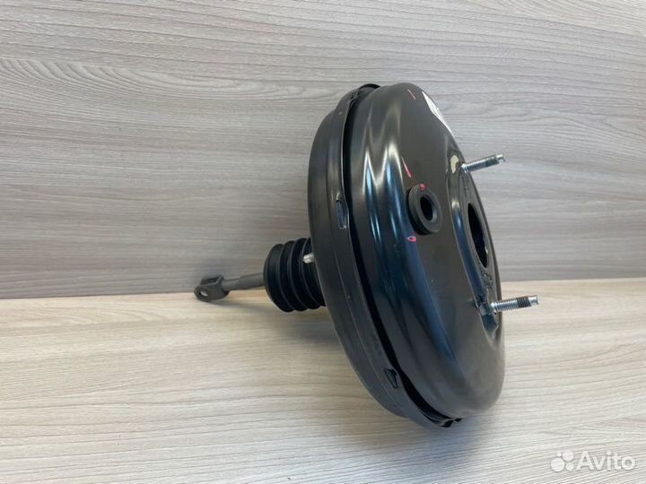 Вакуумный усилитель Renault Logan