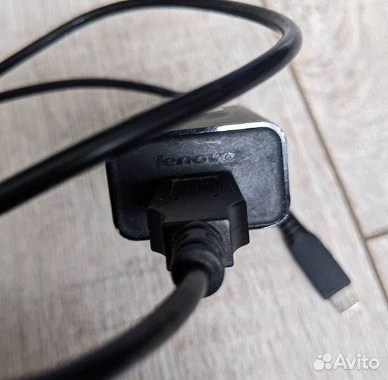 3 планшета Lenovo (под ремонт или запчасти)