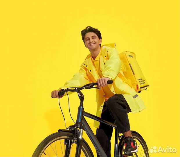 Курьер Яндекс еда