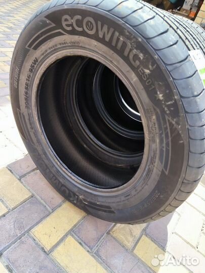 Kumho Ecowing ES01 KH27 205/65 R16 95W