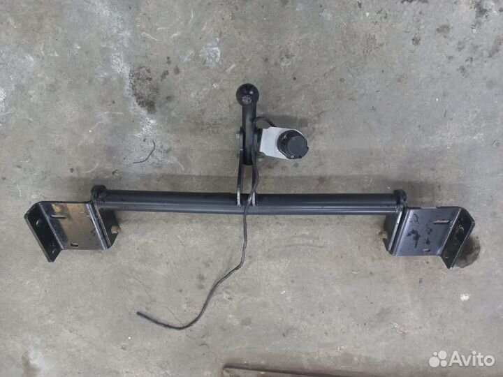 Фаркоп для hyundai ix35 и Kia Sportage 2010-2015г