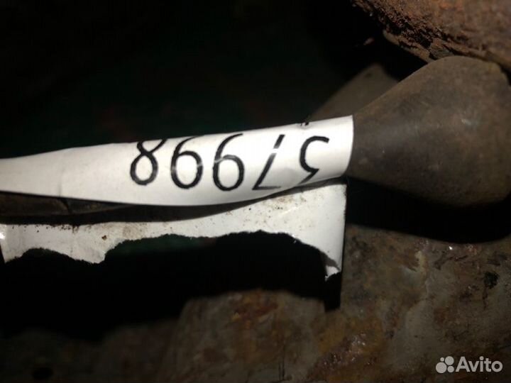 Кулак задний правый Ford Focus 2