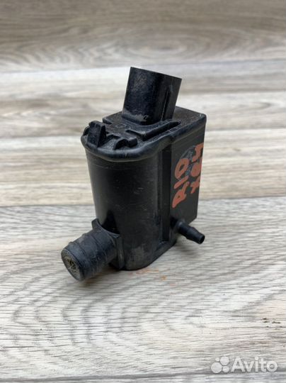 Моторчик омывателя хэтчбек Hyundai / Kia