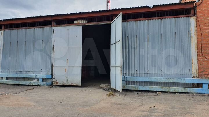 Склад, 585 м²