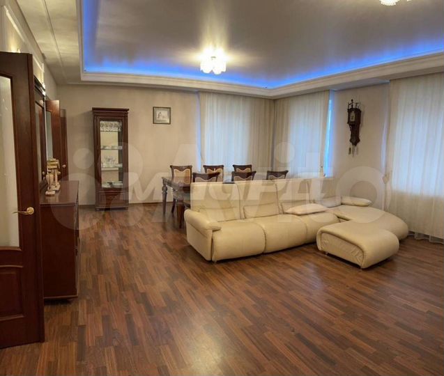 2-к. квартира, 73 м², 2/3 эт.