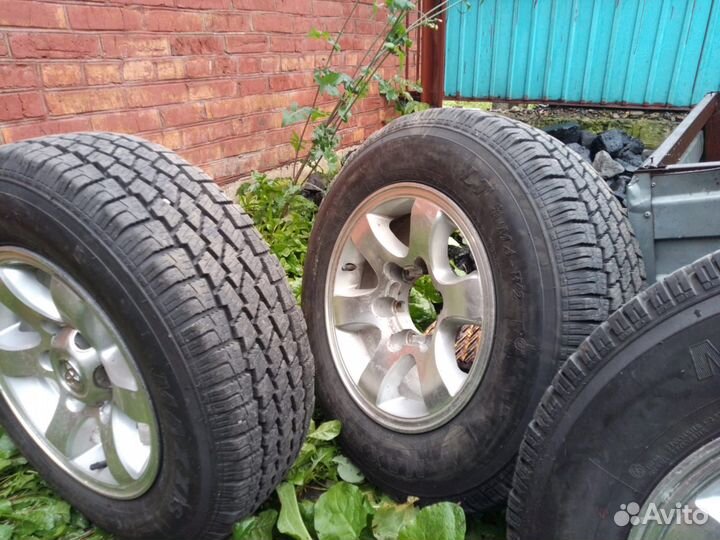 Maxxis MA-W2 Wintermaxx 215/70 R15