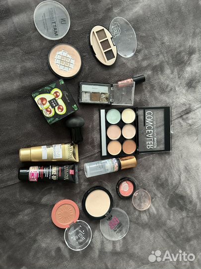 Набор косметики пакетом золотое яблоко