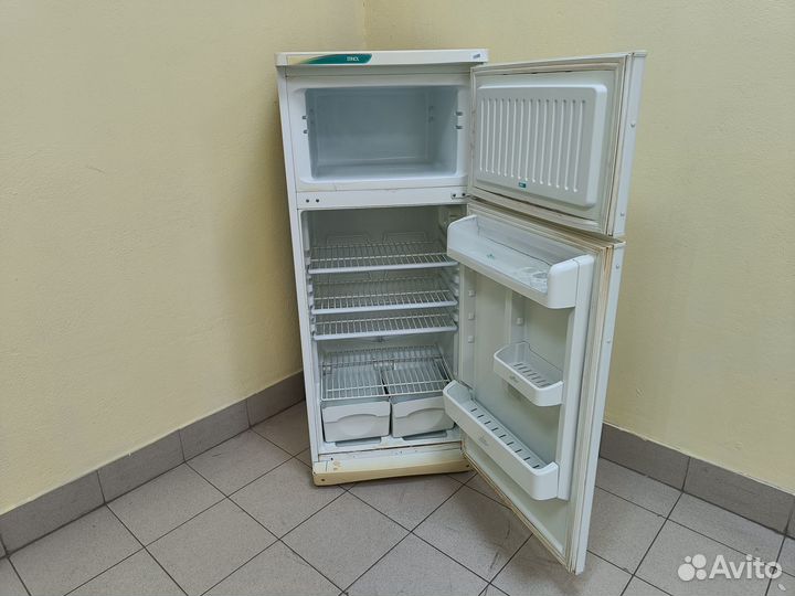 Холодильник Stinol