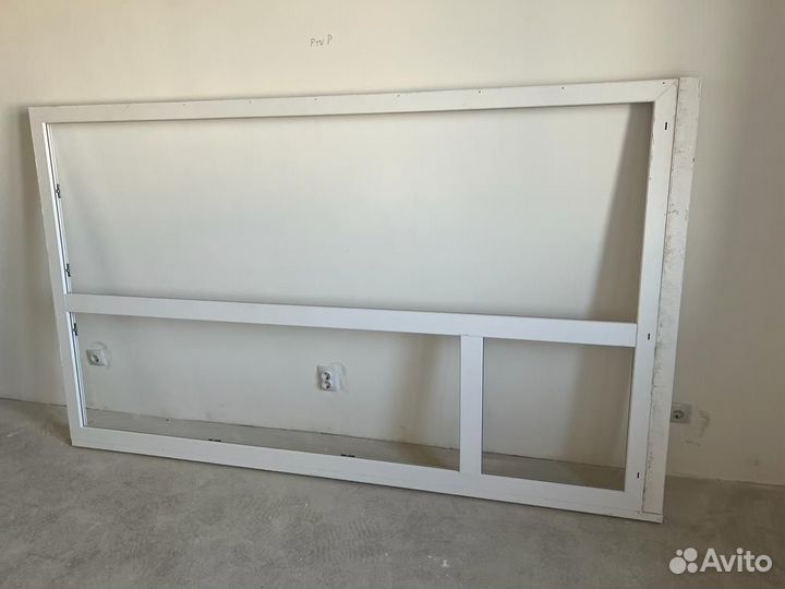 Оконная пластиковая рама новая