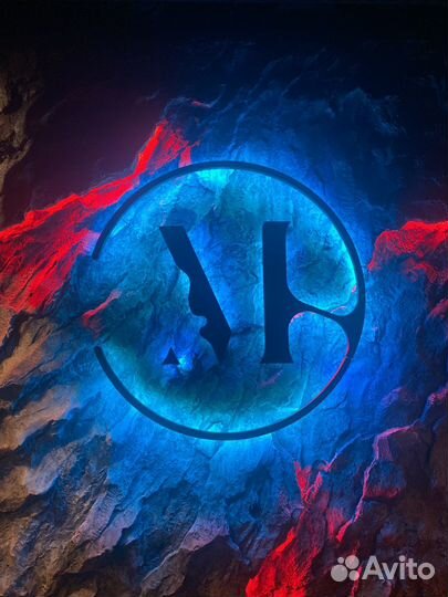 Хостес в lounge-bar