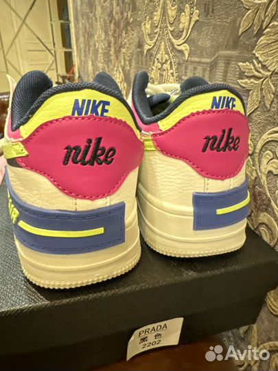 Кроссовки nike женские