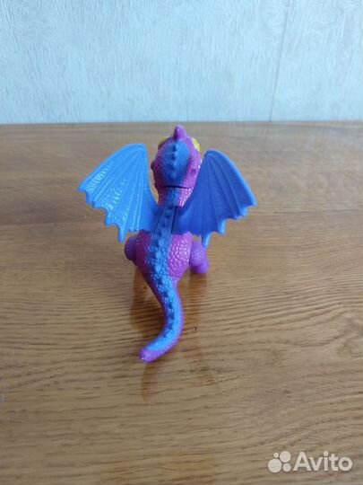 Игрушки из макдональдса Зубастик