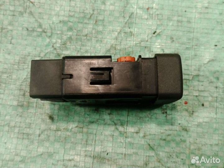 Кнопка птф Land Rover Range Rover 2 P38A