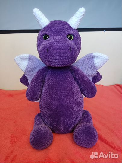 Вязаный дракон ручной работы