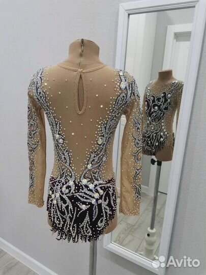 Костюм для художественной гимнастики 122