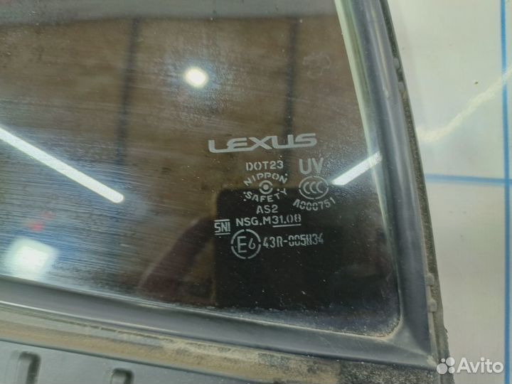 Стекло двери задней правой (форточка) Lexus IS250