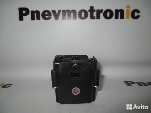 Блок клапанов пневмоподвески BMW X6 E71