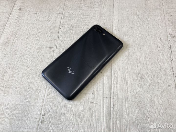 Itel A25 1/16 гб LTE