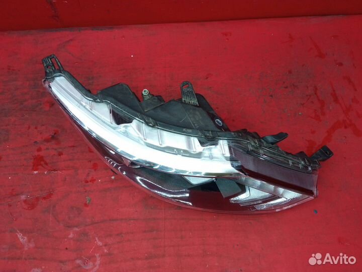 Фара LED передняя правая Nissan Qashqai 2 J11
