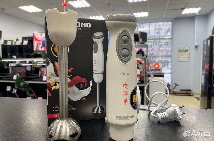 Погружной блендер redmond RHB- 2967 (кр90б)