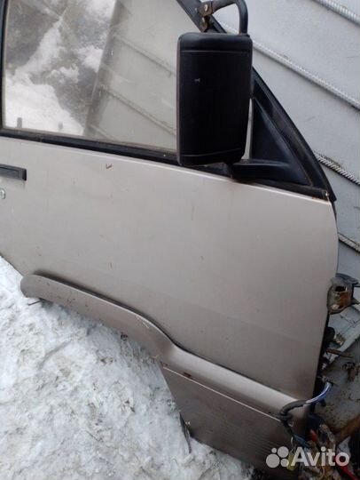 Дверь боковая передняя правая Toyota Town Ace