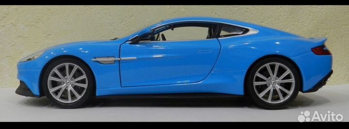 Aston Martin Vanquish 2012, 1:24