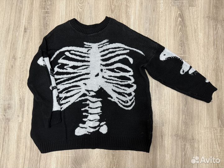 Свитера женские