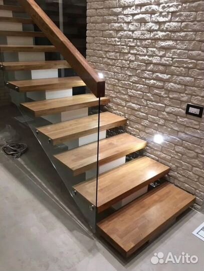Изготовление и монтаж деревянных лестниц