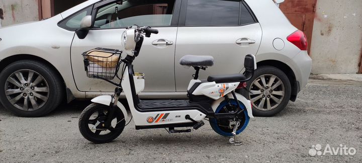 Электросамокат - Электроскутер 48V 80A 550W