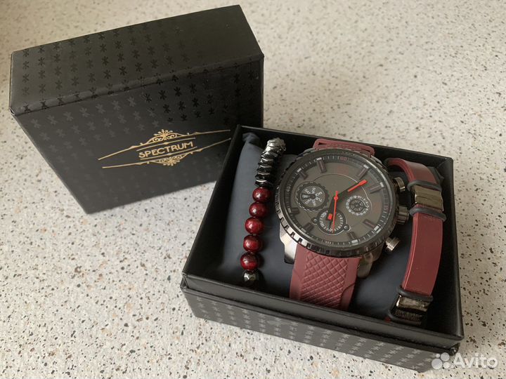 Часы с браслетом