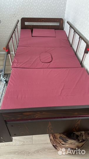 Медицинская кровать для лежачих больных