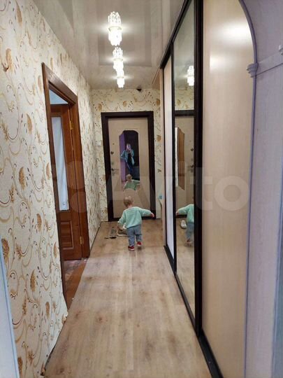 4-к. квартира, 73 м², 1/9 эт.