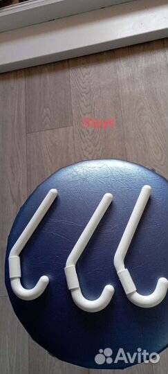 Крючок настенный