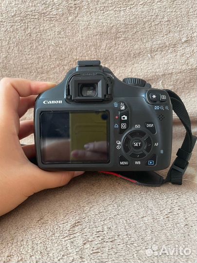 Canon eos 1100d