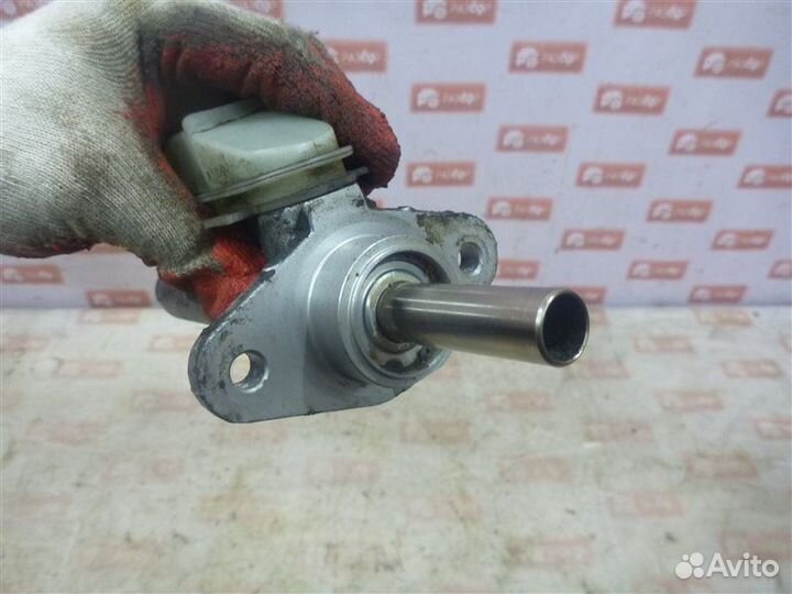 Главный тормозной цилиндр Honda Civic FD1 R18A2